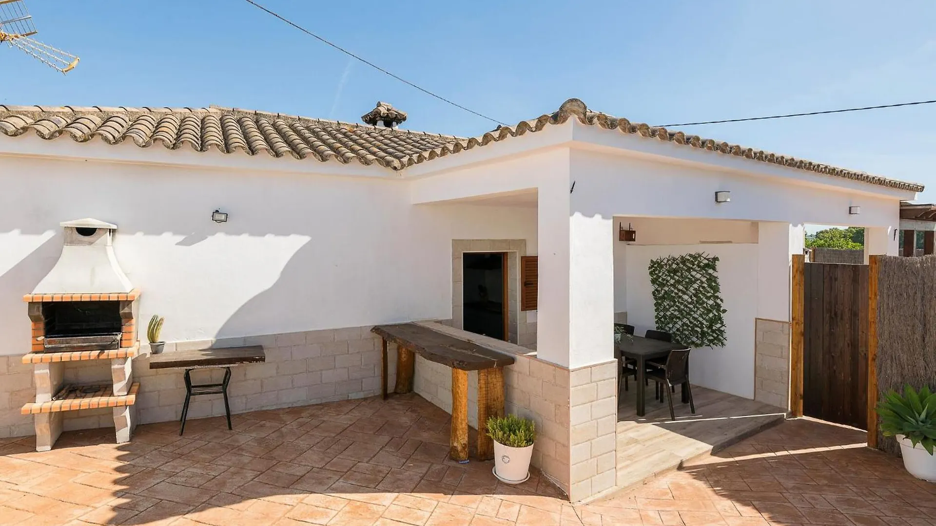 Casa Azul - Villa With Private Pool Free Wifi El Soto 0*,